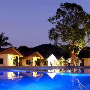 3* 度假村 Dewani